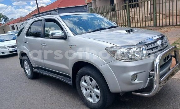 Buy Used Toyota Fortuner Silver Car in Maseru in Maseru