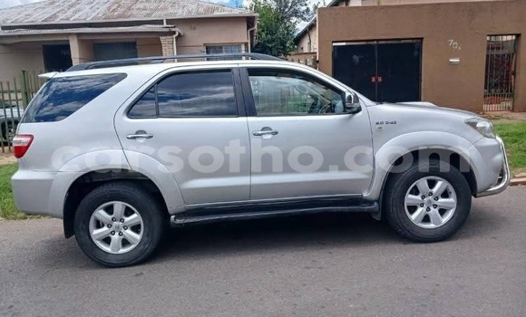 Buy Used Toyota Fortuner Silver Car in Maseru in Maseru Buy Used Toyota Fortuner Silver Car in Maseru in Maseru