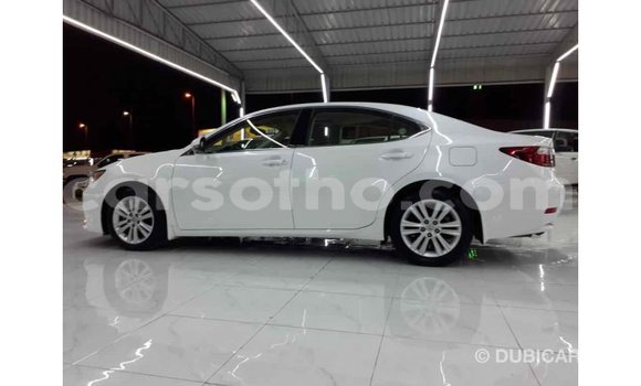 Acheter Import Voiture Lexus ES Blanc à Import - Dubai, Maseru Acheter Import Voiture Lexus ES Blanc à Import - Dubai, Maseru