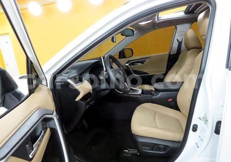 Big with watermark toyota rav4 leribe maputsoa 31189