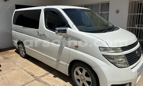Buy Import Nissan Elgrand White Car in Maseru in Maseru Buy Import Nissan Elgrand White Car in Maseru in Maseru
