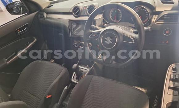 Sayi Na hannu Suzuki Swift Black Mota in Maseru a Maseru Sayi Na hannu Suzuki Swift Black Mota in Maseru a Maseru