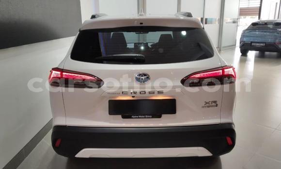 Sayi Na hannu Toyota Corolla Cross White Mota in Mokhotlong a Berea Sayi Na hannu Toyota Corolla Cross White Mota in Mokhotlong a Berea