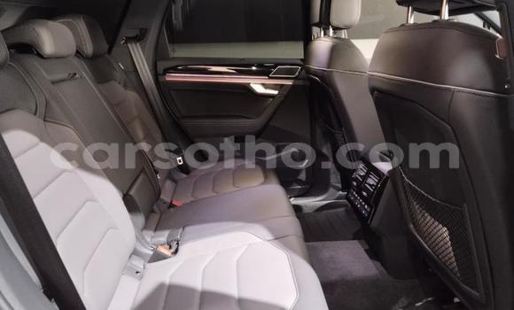 Sayi Na hannu Volkswagen Touareg Silver Mota in Hlotse a Leribe Sayi Na hannu Volkswagen Touareg Silver Mota in Hlotse a Leribe