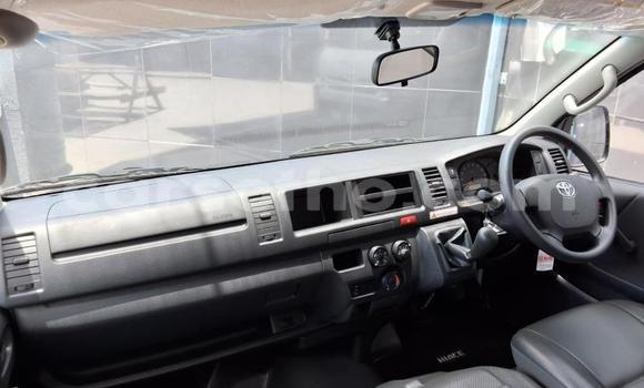 Sayi Na hannu Toyota Hiace White Mota in Mohale's Hoek a Mohale's Hoek Sayi Na hannu Toyota Hiace White Mota in Mohale's Hoek a Mohale's Hoek