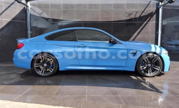 Sayi Na hannu BMW M4 White Mota in Maseru a Maseru Sayi Na hannu BMW M4 White Mota in Maseru a Maseru