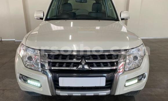 Buy Used Mitsubishi Pajero White Car in Maseru in Maseru