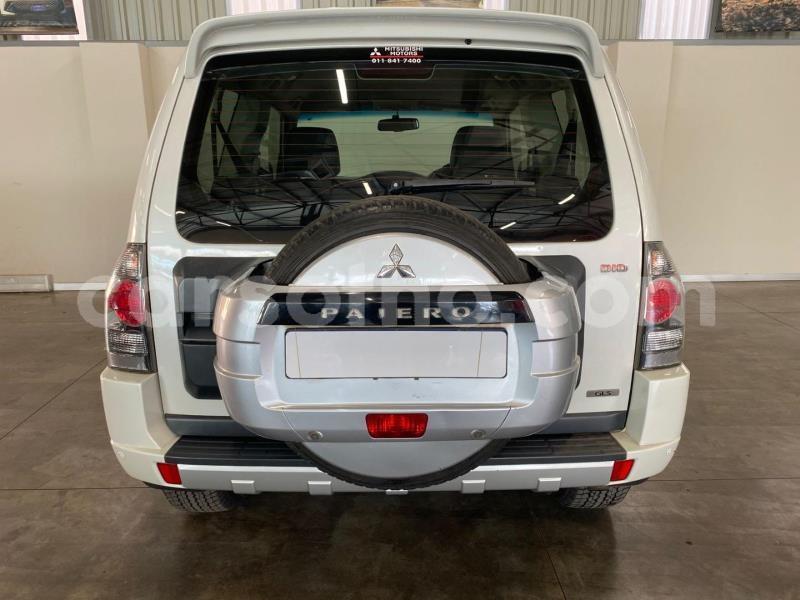 Big with watermark mitsubishi pajero maseru maseru 31209