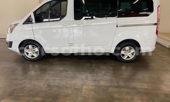 Sayi Na hannu Ford Taunus White Mota in Maseru a Maseru Sayi Na hannu Ford Taunus White Mota in Maseru a Maseru