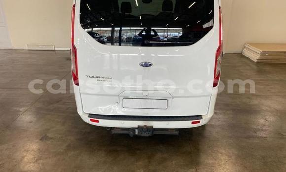 Sayi Na hannu Ford Taunus White Mota in Maseru a Maseru Sayi Na hannu Ford Taunus White Mota in Maseru a Maseru