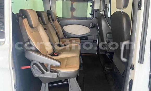 Sayi Na hannu Ford Taunus White Mota in Maseru a Maseru Sayi Na hannu Ford Taunus White Mota in Maseru a Maseru