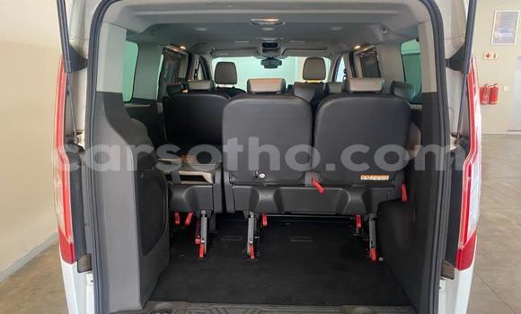 Sayi Na hannu Ford Taunus White Mota in Maseru a Maseru Sayi Na hannu Ford Taunus White Mota in Maseru a Maseru