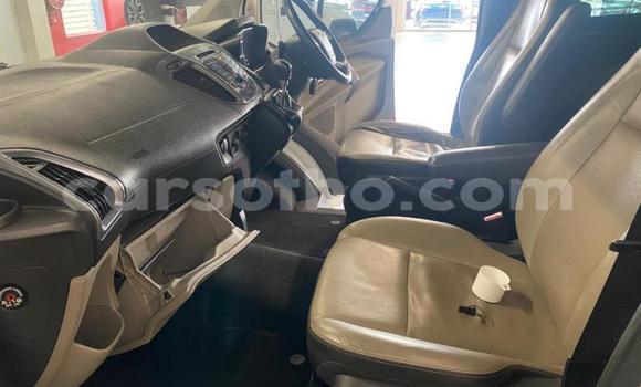 Sayi Na hannu Ford Taunus White Mota in Maseru a Maseru Sayi Na hannu Ford Taunus White Mota in Maseru a Maseru