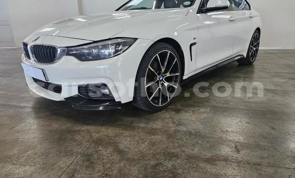 Sayi Na hannu BMW 4-Series White Mota in Maseru a Maseru Sayi Na hannu BMW 4-Series White Mota in Maseru a Maseru