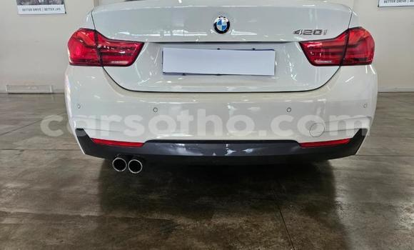 Sayi Na hannu BMW 4-Series White Mota in Maseru a Maseru Sayi Na hannu BMW 4-Series White Mota in Maseru a Maseru