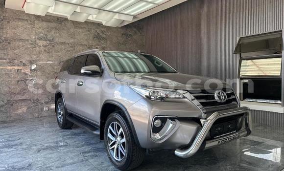 Sayi Na hannu Toyota Fortuner Other Mota in Mohale's Hoek a Mohale's Hoek Sayi Na hannu Toyota Fortuner Other Mota in Mohale's Hoek a Mohale's Hoek