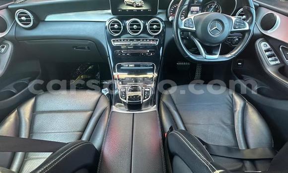 Sayi Na hannu Mercedes-Benz GLC 250D White Mota in Maseru a Maseru Sayi Na hannu Mercedes-Benz GLC 250D White Mota in Maseru a Maseru