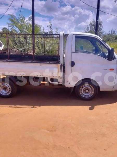 Big with watermark hyundai accent leribe maputsoe 31276