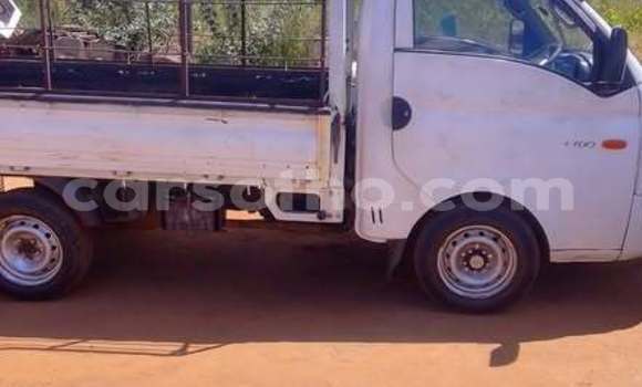 Buy Used Hyundai Accent Other Car in Maputsoe in Leribe Buy Used Hyundai Accent Other Car in Maputsoe in Leribe