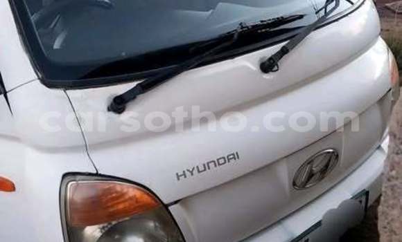Buy Used Hyundai Accent Other Car in Maputsoe in Leribe Buy Used Hyundai Accent Other Car in Maputsoe in Leribe