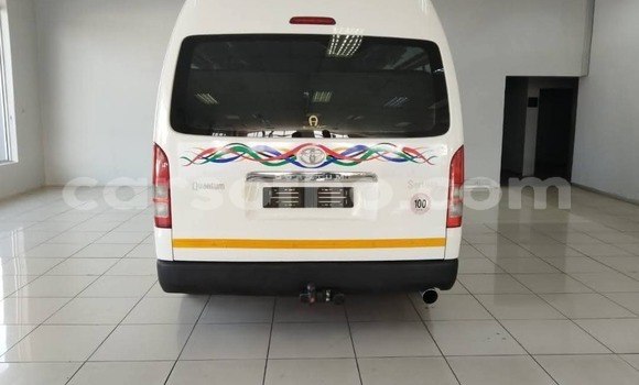 Sayi Na hannu Toyota Sai White Mota in Maseru a Maseru Sayi Na hannu Toyota Sai White Mota in Maseru a Maseru