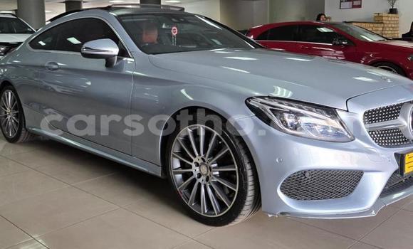 Sayi Na hannu Mercedes-Benz C–Class Silver Mota in Maseru a Maseru Sayi Na hannu Mercedes-Benz C–Class Silver Mota in Maseru a Maseru