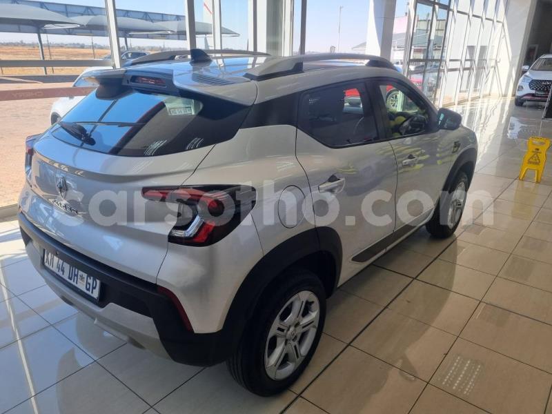 Big with watermark renault 5 maseru import dubai 31303