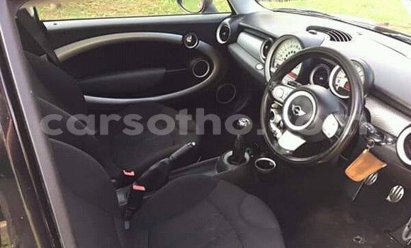 Sayi Na hannu Mini Cooper Red Mota in Maseru a Maseru Sayi Na hannu Mini Cooper Red Mota in Maseru a Maseru