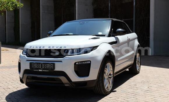 Sayi Na hannu Land Rover Range Rover White Mota in Maseru a Maseru Sayi Na hannu Land Rover Range Rover White Mota in Maseru a Maseru