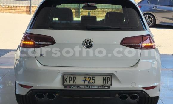 Sayi Na hannu Volkswagen Polo White Mota in Mafeteng a Mafeteng Sayi Na hannu Volkswagen Polo White Mota in Mafeteng a Mafeteng