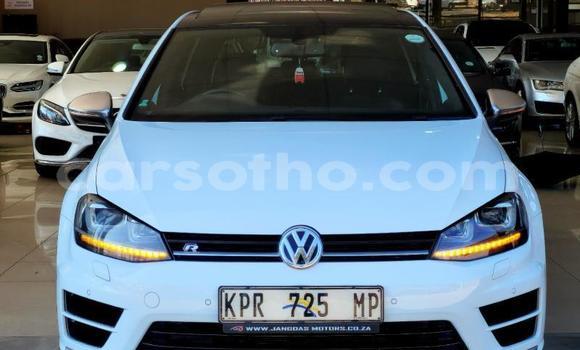 Sayi Na hannu Volkswagen Polo White Mota in Mafeteng a Mafeteng Sayi Na hannu Volkswagen Polo White Mota in Mafeteng a Mafeteng