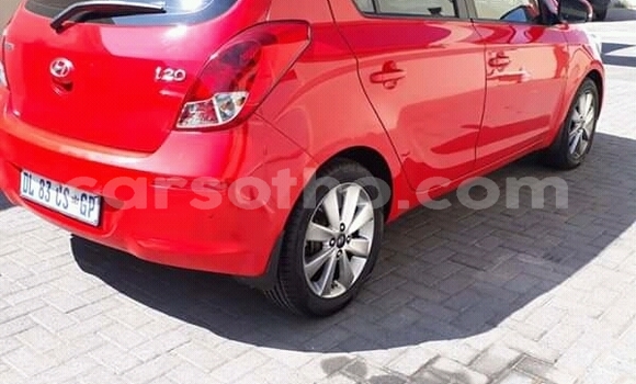 Sayi Na hannu Hyundai i20 Red Mota in Maseru a Maseru Sayi Na hannu Hyundai i20 Red Mota in Maseru a Maseru