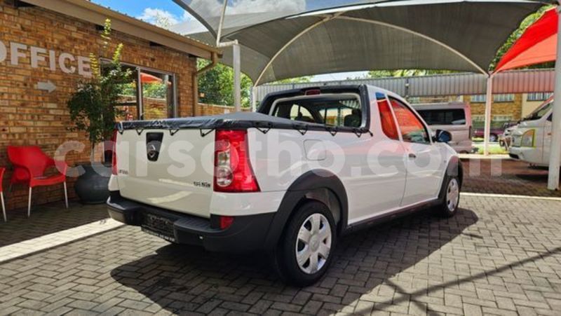 Big with watermark nissan np 300 maseru import dubai 31324