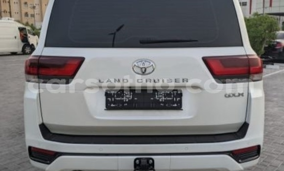 Buy Used Toyota Land Cruiser White Car in Maputsoe in Leribe Buy Used Toyota Land Cruiser White Car in Maputsoe in Leribe