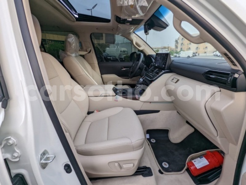 Big with watermark toyota land cruiser leribe maputsoe 31336