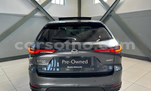 Sayi Na hannu Mazda CX-8 White Mota in Maseru a Maseru Sayi Na hannu Mazda CX-8 White Mota in Maseru a Maseru