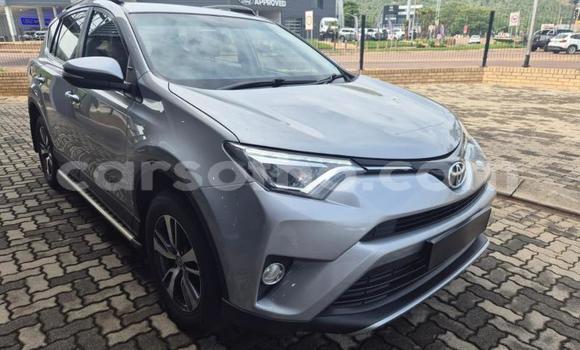 Sayi Na hannu Toyota RAV4 Silver Mota in Maseru a Maseru Sayi Na hannu Toyota RAV4 Silver Mota in Maseru a Maseru