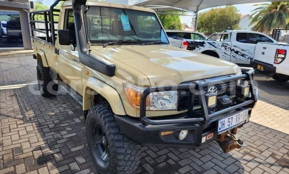 Buy Used Toyota Land Cruiser Other Car in Maputsoa in Leribe