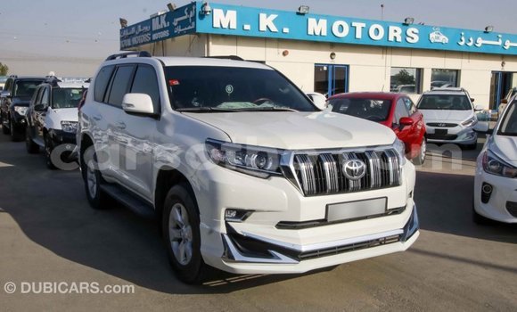 Sayi Imported Toyota Prado White Mota in Import - Dubai a Maseru Sayi Imported Toyota Prado White Mota in Import - Dubai a Maseru