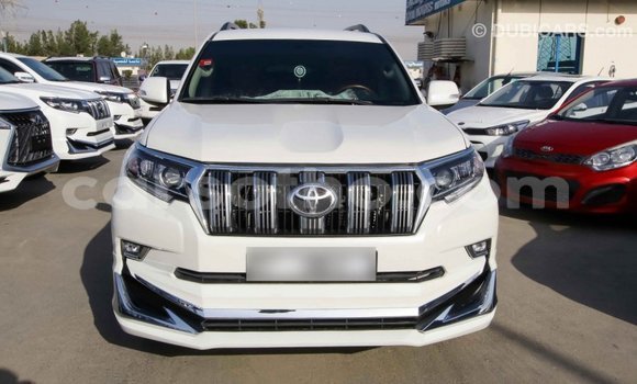Sayi Imported Toyota Prado White Mota in Import - Dubai a Maseru Sayi Imported Toyota Prado White Mota in Import - Dubai a Maseru