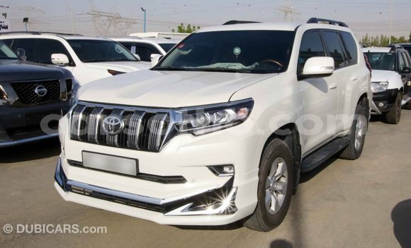 Sayi Imported Toyota Prado White Mota in Import - Dubai a Maseru Sayi Imported Toyota Prado White Mota in Import - Dubai a Maseru