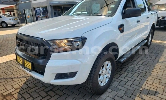 Sayi Na hannu Ford Ranger White Mota in Butha Buthe a Butha-Buthe Sayi Na hannu Ford Ranger White Mota in Butha Buthe a Butha-Buthe