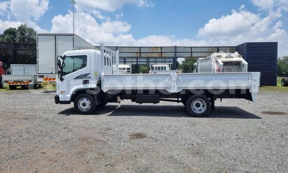 Sayi Na hannu Hyundai Chorus White Babbar mota in Mohale's Hoek a Mohale's Hoek Sayi Na hannu Hyundai Chorus White Babbar mota in Mohale's Hoek a Mohale's Hoek