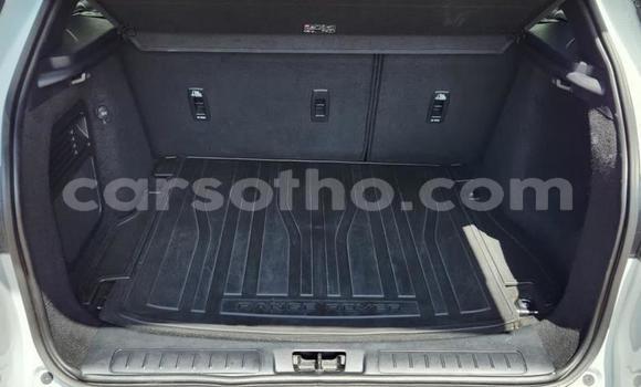 Sayi Na hannu Land Rover Range Rover Evoque White Mota in Maseru a Maseru Sayi Na hannu Land Rover Range Rover Evoque White Mota in Maseru a Maseru