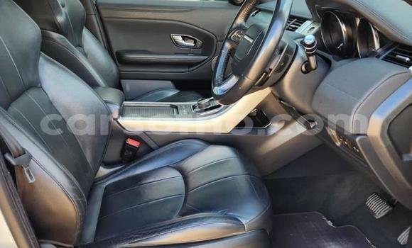 Sayi Na hannu Land Rover Range Rover Evoque White Mota in Maseru a Maseru Sayi Na hannu Land Rover Range Rover Evoque White Mota in Maseru a Maseru