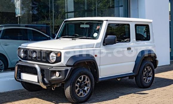 Sayi Na hannu Suzuki Jimny White Mota in Maseru a Maseru Sayi Na hannu Suzuki Jimny White Mota in Maseru a Maseru