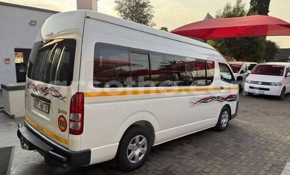 Sayi Na hannu Toyota bB White Mota in Import - Dubai a Maseru Sayi Na hannu Toyota bB White Mota in Import - Dubai a Maseru