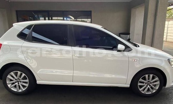 Sayi Na hannu Volkswagen Polo White Mota in Butha–Buthe a Thaba-Tseka Sayi Na hannu Volkswagen Polo White Mota in Butha–Buthe a Thaba-Tseka