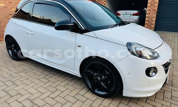 Sayi Na hannu Opel Adam White Mota in Maseru a Maseru Sayi Na hannu Opel Adam White Mota in Maseru a Maseru