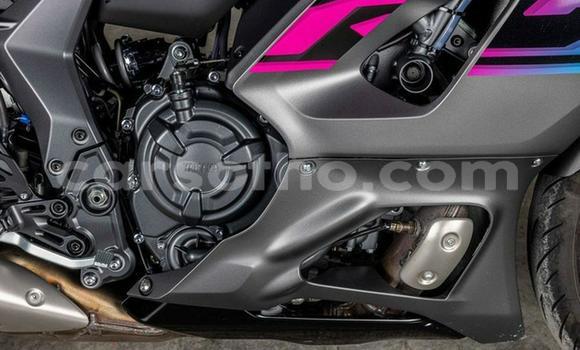 Buy Used Yamaha YZF Black Bike in Maseru in Maseru Buy Used Yamaha YZF Black Bike in Maseru in Maseru